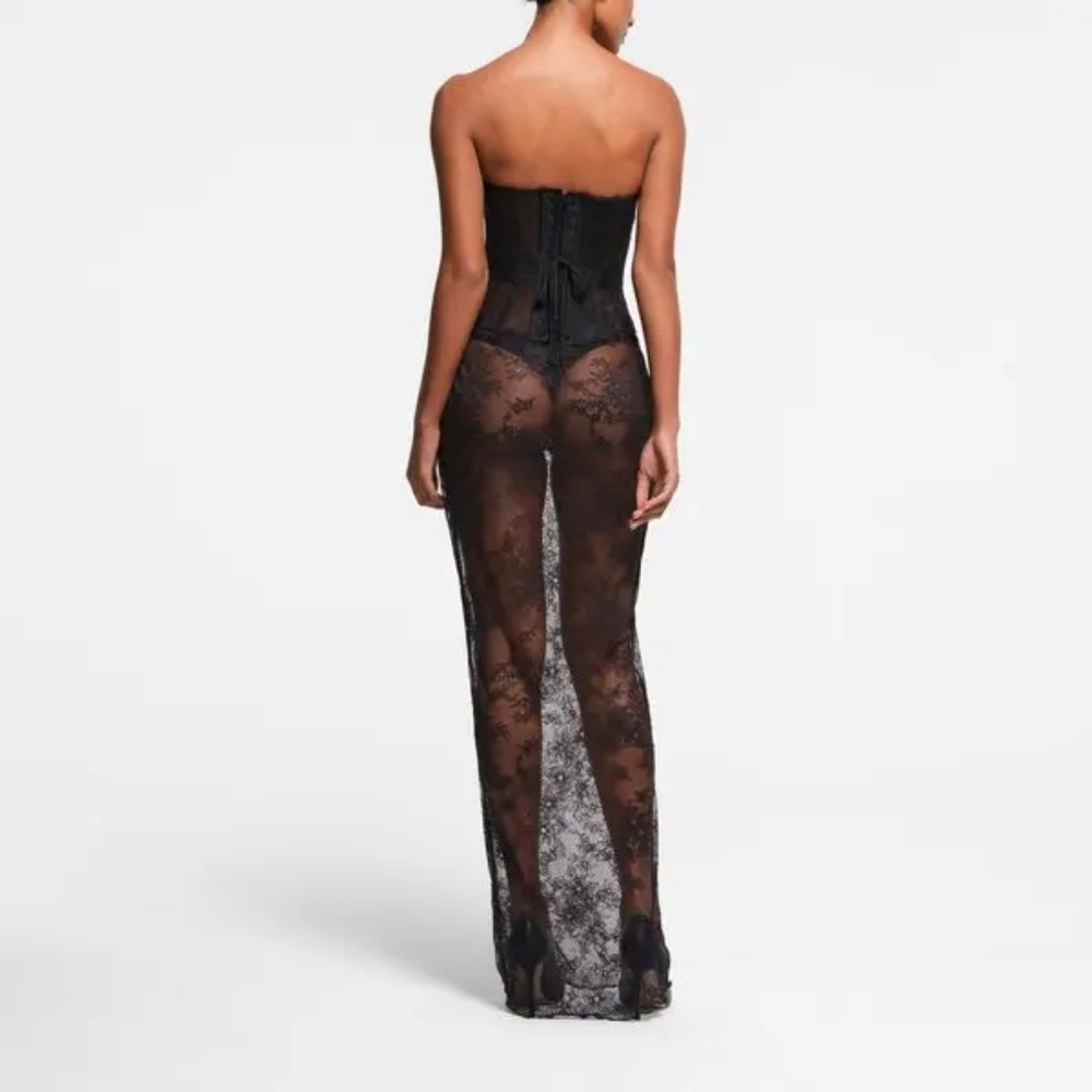1. NWT SKIMS ULTRA FINE LACE STRAPLESS CORSET LONG DRESS - Picture 11 of 14